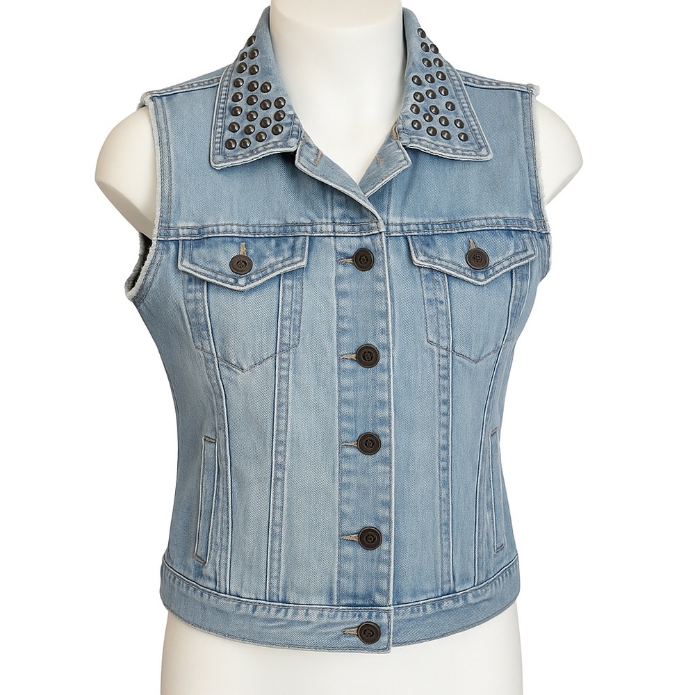 Rock & Republic studded denim vest sz Medium